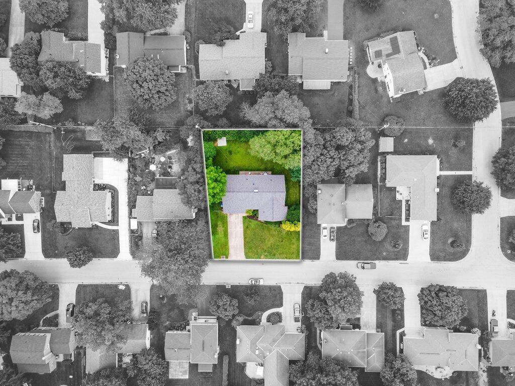 4145 Kendale Road Columbus, OH 43220 - Photo 8 of 46 4145 Kendale Road-6.jpg-SMALL