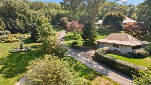 $1,950,000 | 66 Cove Road, Lyme, CT 06371