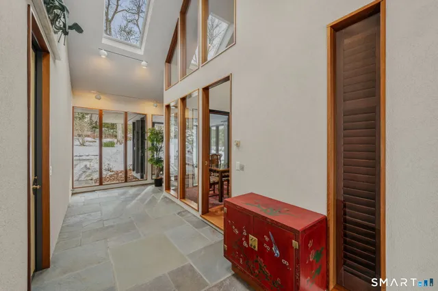 $1,950,000 | 66 Cove Road, Lyme, CT 06371