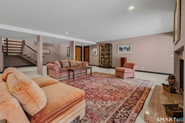 $1,950,000 | 66 Cove Road, Lyme, CT 06371