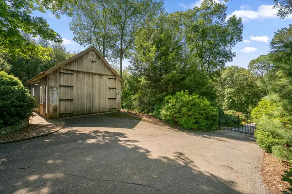 $1,950,000 | 66 Cove Road, Lyme, CT 06371