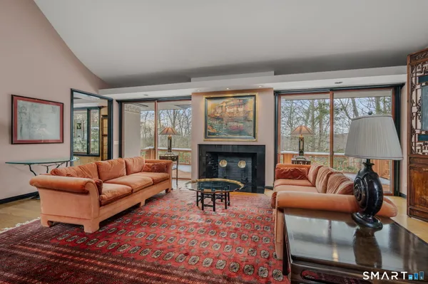 $1,950,000 | 66 Cove Road, Lyme, CT 06371