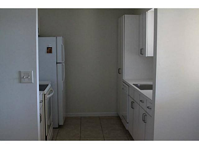 8500 West McNab Road, Unit 1 Pompano Beach, FL 33068 - Photo 14 of 18 Kitchen