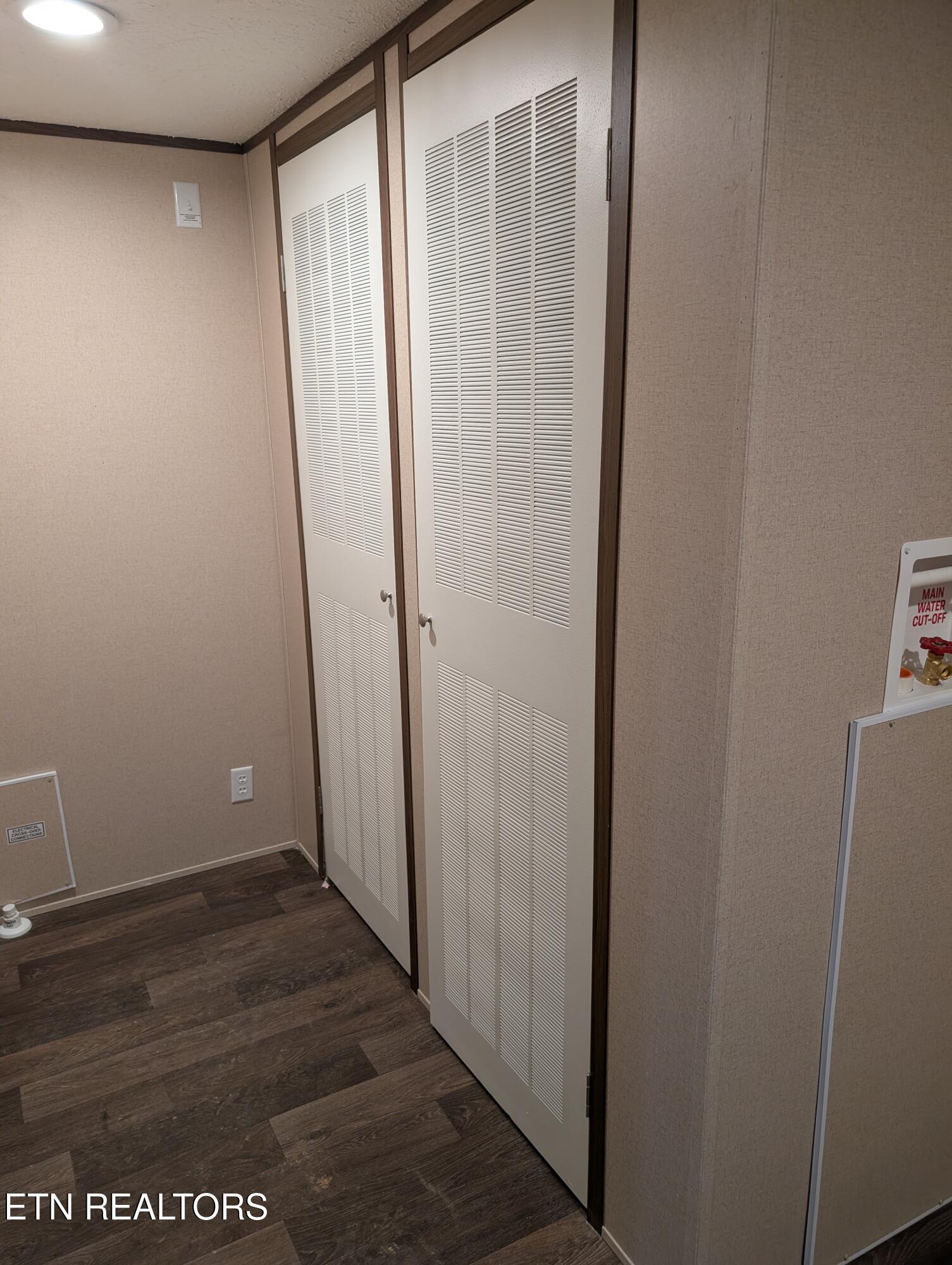 269 Laura Boling Loop Road Strawberry Plains, TN 37871 - Photo 12 of 26 1000002000