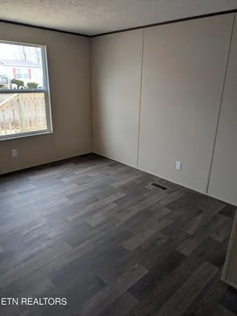 $324,900 | 269 Laura Boling Loop Road, Strawberry Plains, TN 37871