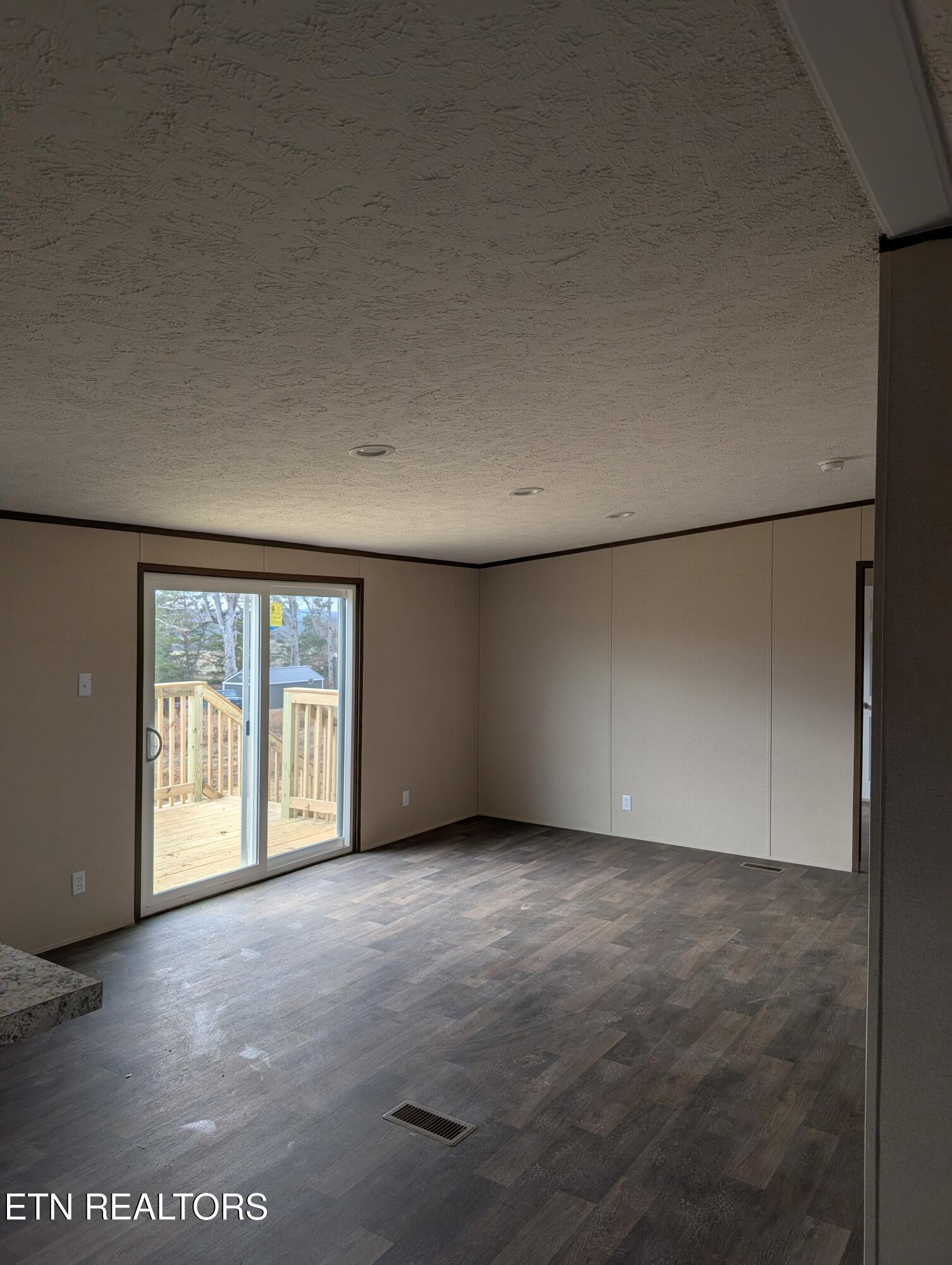 269 Laura Boling Loop Road Strawberry Plains, TN 37871 - Photo 9 of 26 1000001991