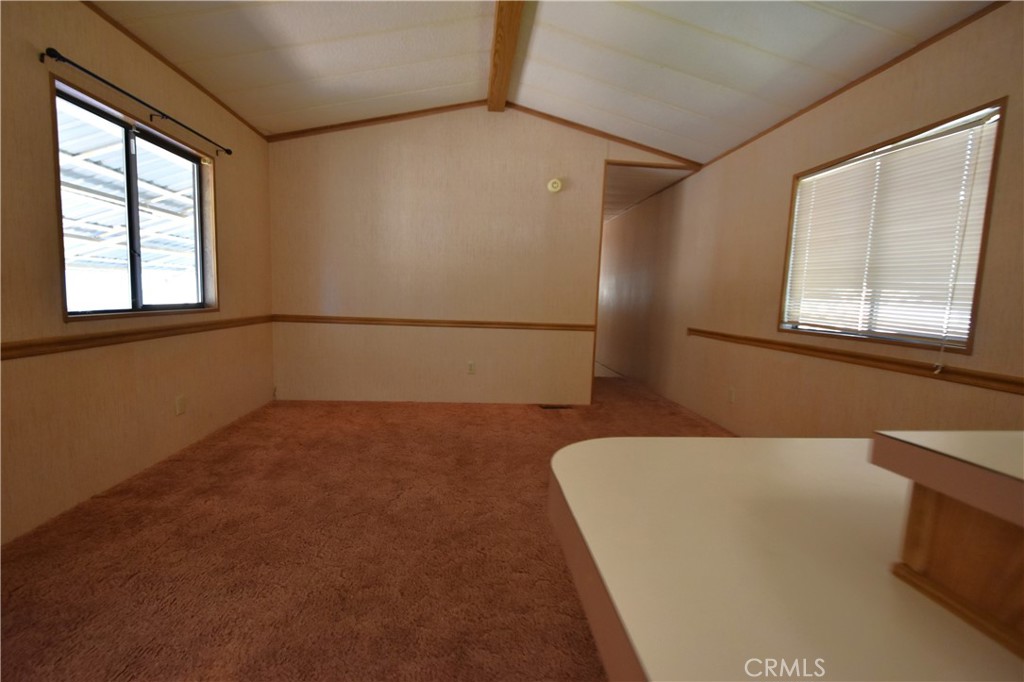 5409 Highway 3 Etna, CA 96027 - Photo 38 of 58 a bathroom with a bathtub and a window