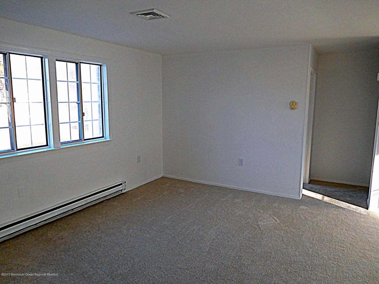20C Alpine Road, Unit B Whiting, NJ 08759 - Photo 8 of 19 Living room