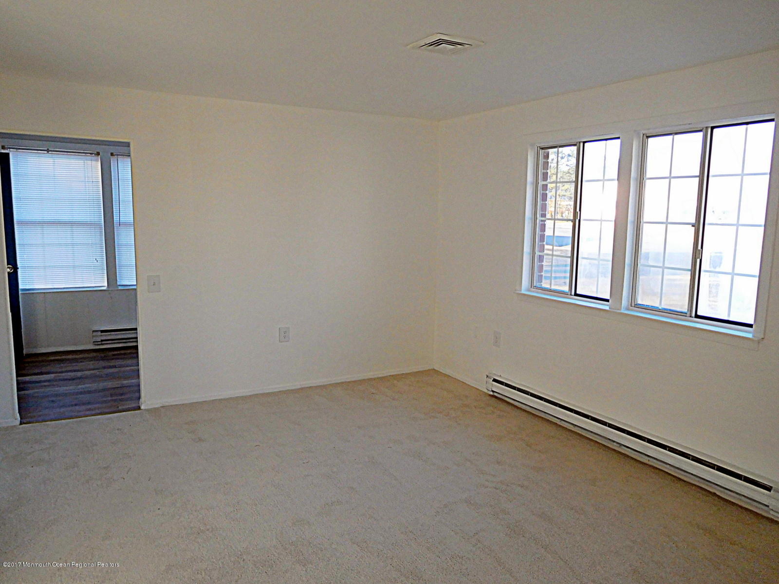 20C Alpine Road, Unit B Whiting, NJ 08759 - Photo 9 of 19 Living room