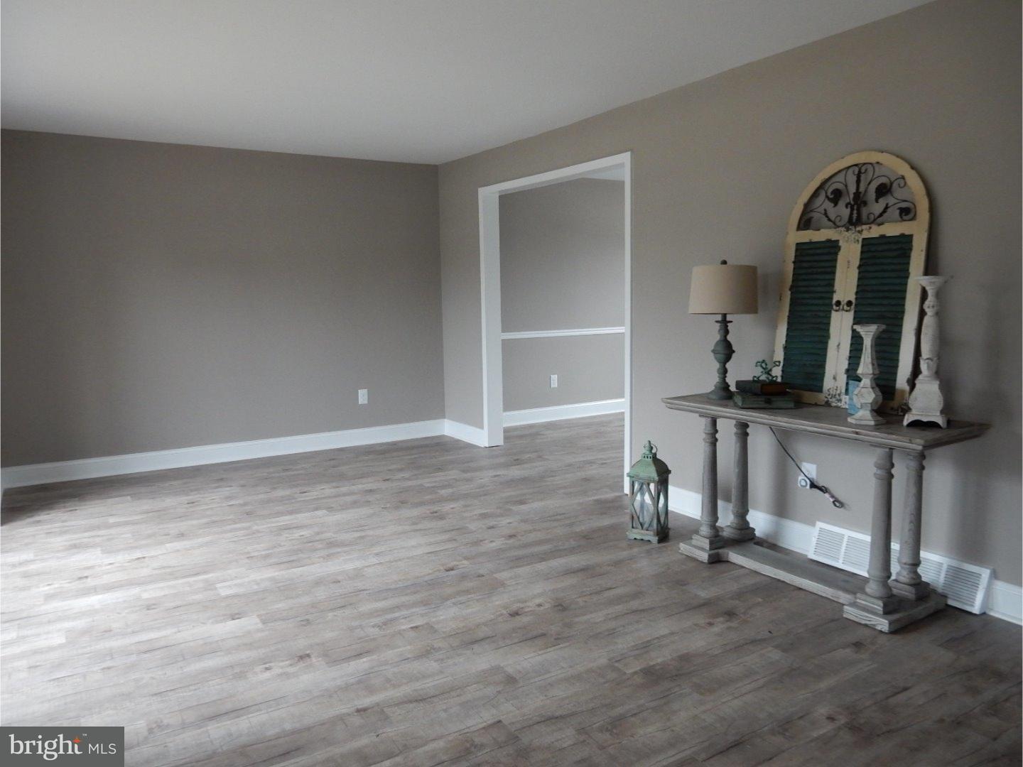 3 Dorado Road Clementon, NJ 08021 - Photo 3 of 19 Living Room