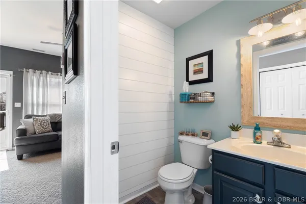 $714,900 | 27 Old Sassafrass Road, Eldon, MO 65026