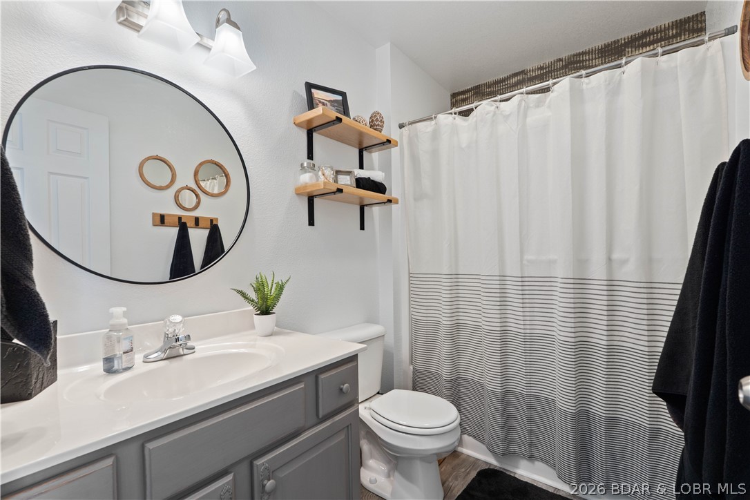 27 Old Sassafrass Road Eldon, MO 65026 - Photo 25 of 71 Main level full bath