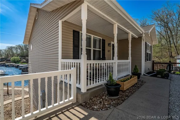 $714,900 | 27 Old Sassafrass Road, Eldon, MO 65026
