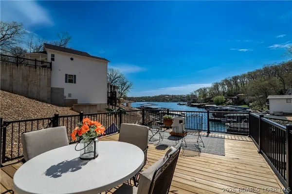 $696,000 | 27 Old Sassafrass Road, Eldon, MO 65026
