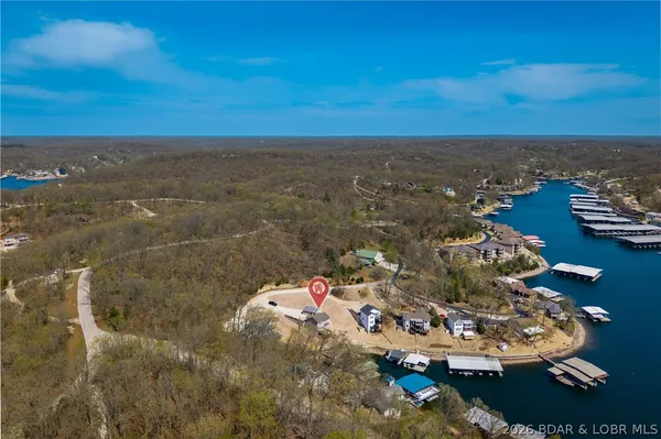 $714,900 | 27 Old Sassafrass Road, Eldon, MO 65026