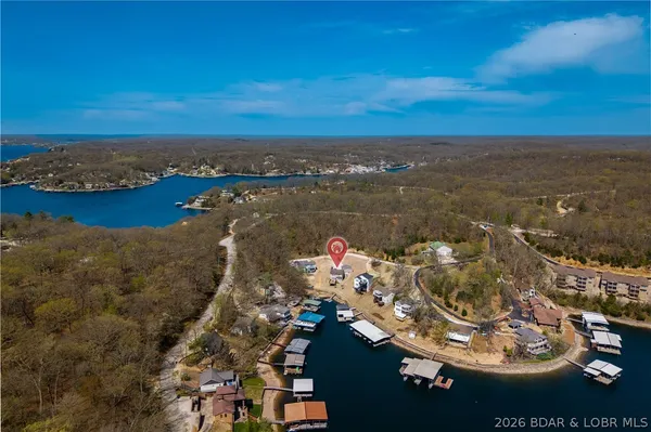 $714,900 | 27 Old Sassafrass Road, Eldon, MO 65026