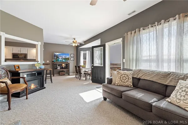 $714,900 | 27 Old Sassafrass Road, Eldon, MO 65026