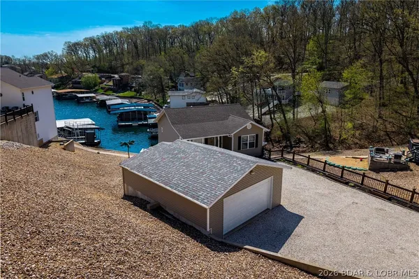 $714,900 | 27 Old Sassafrass Road, Eldon, MO 65026