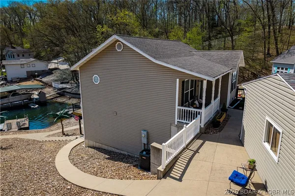 $714,900 | 27 Old Sassafrass Road, Eldon, MO 65026