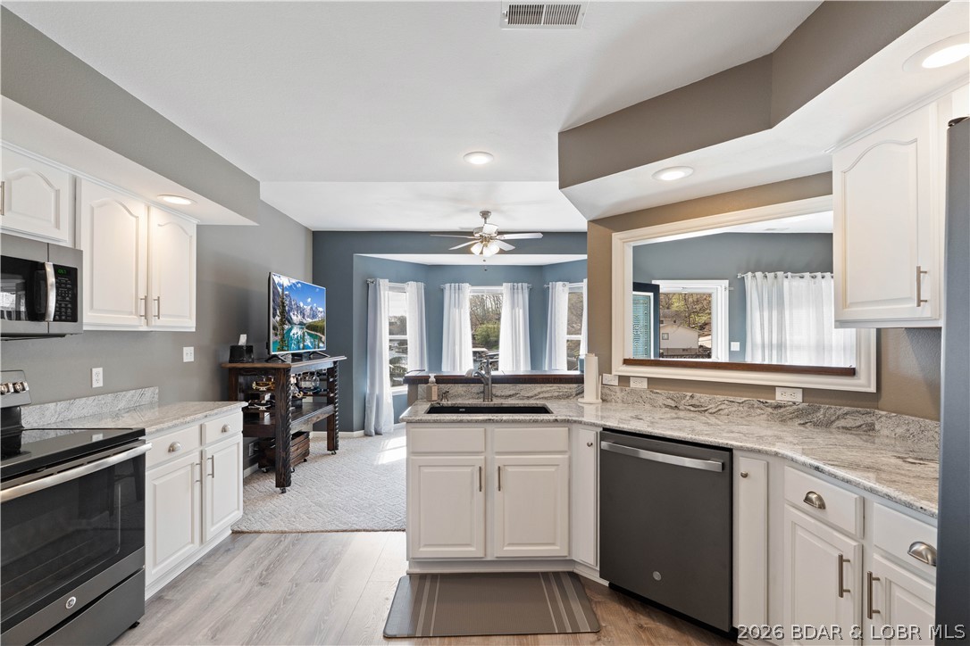 27 Old Sassafrass Road Eldon, MO 65026 - Photo 7 of 71 New appliances 2019