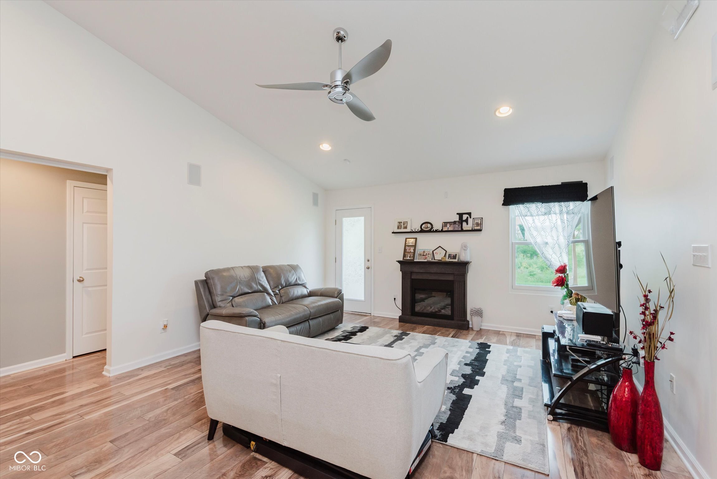 12535 Old Pond Road Noblesville, IN 46060 - Photo 14 of 28 Gallery Image 14