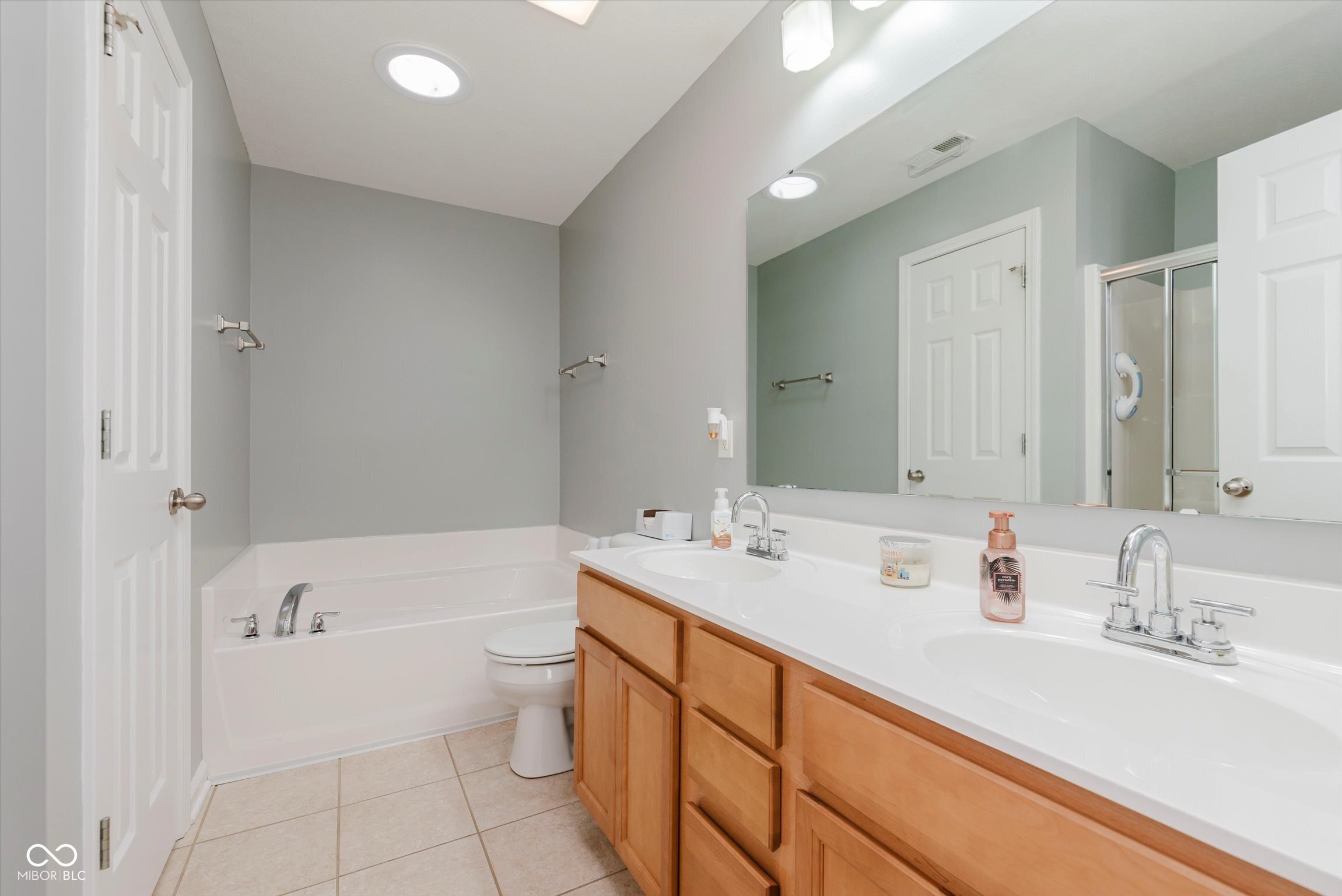 12535 Old Pond Road Noblesville, IN 46060 - Photo 18 of 28 Gallery Image 18