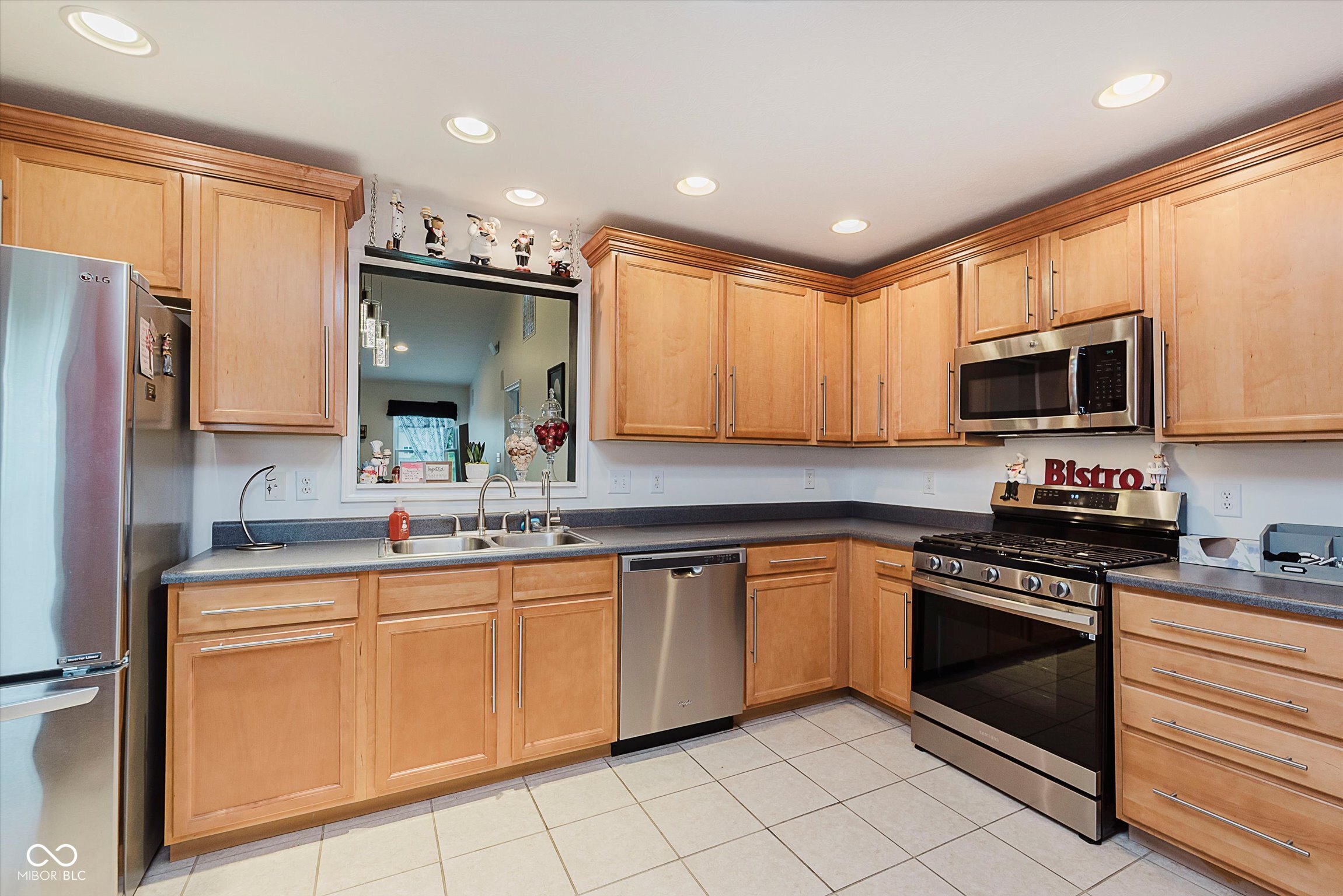 12535 Old Pond Road Noblesville, IN 46060 - Photo 10 of 28 Gallery Image 10