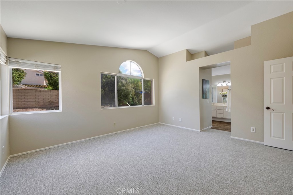 4817 Golden Ridge Drive Corona, CA 92878 - Photo 42 of 70 an empty room with windows and closet
