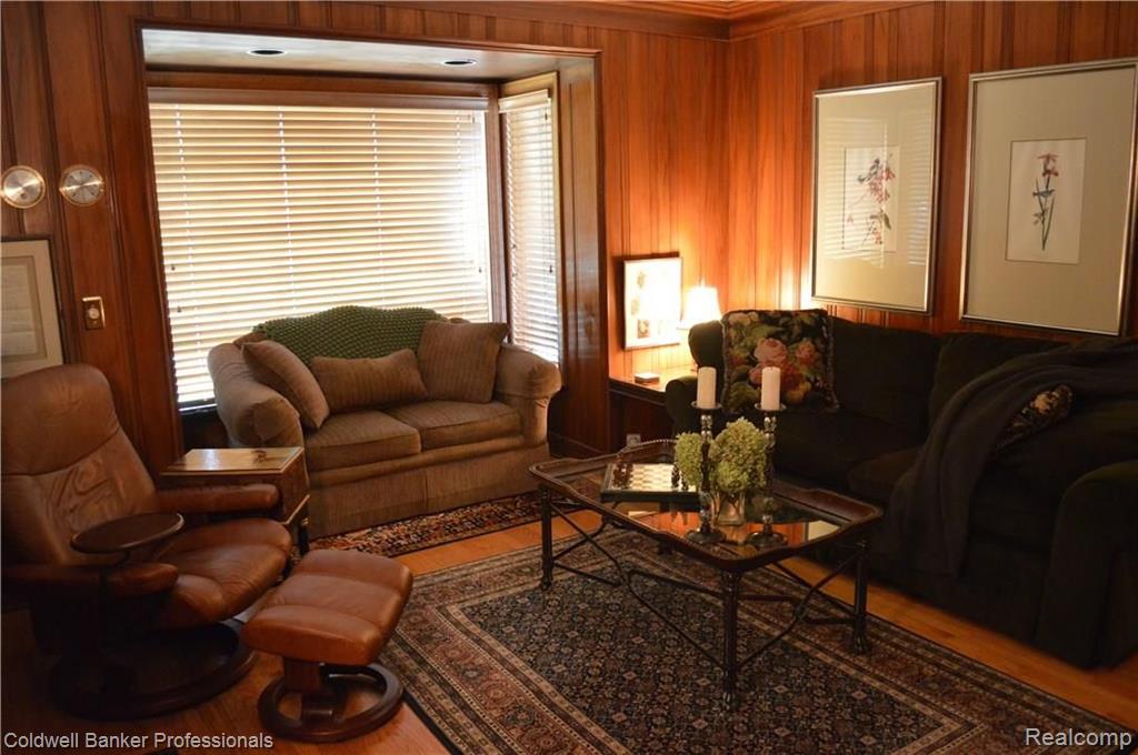 21 Beacon Hill Road Grosse Pointe Farms, MI 48236 - Photo 39 of 93