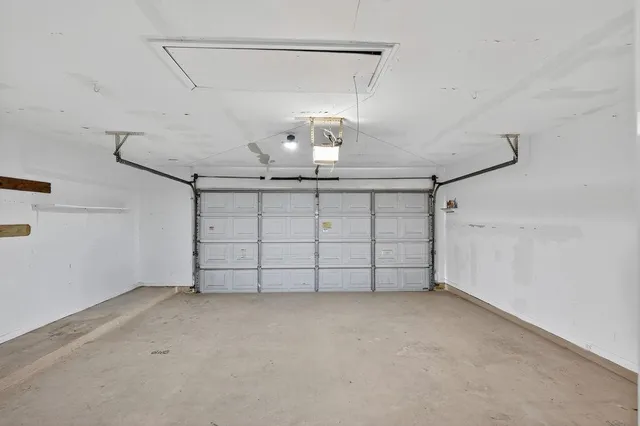 a view of a garage