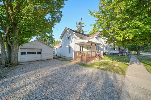 $184,900 | 136 East Chestnut Street East, Adrian, MI 49221
