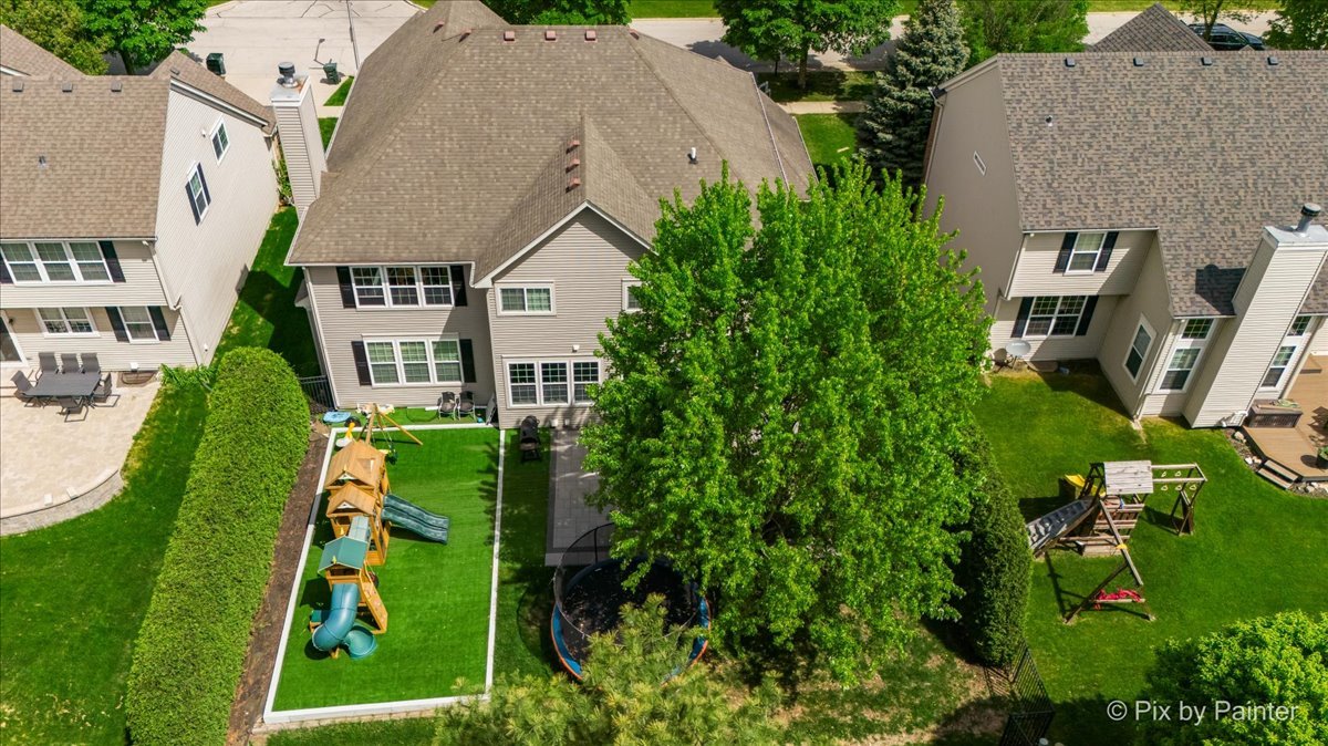 5919 Chatham Drive Hoffman Estates, IL 60192 - Photo 45 of 52 an aerial view of a house
