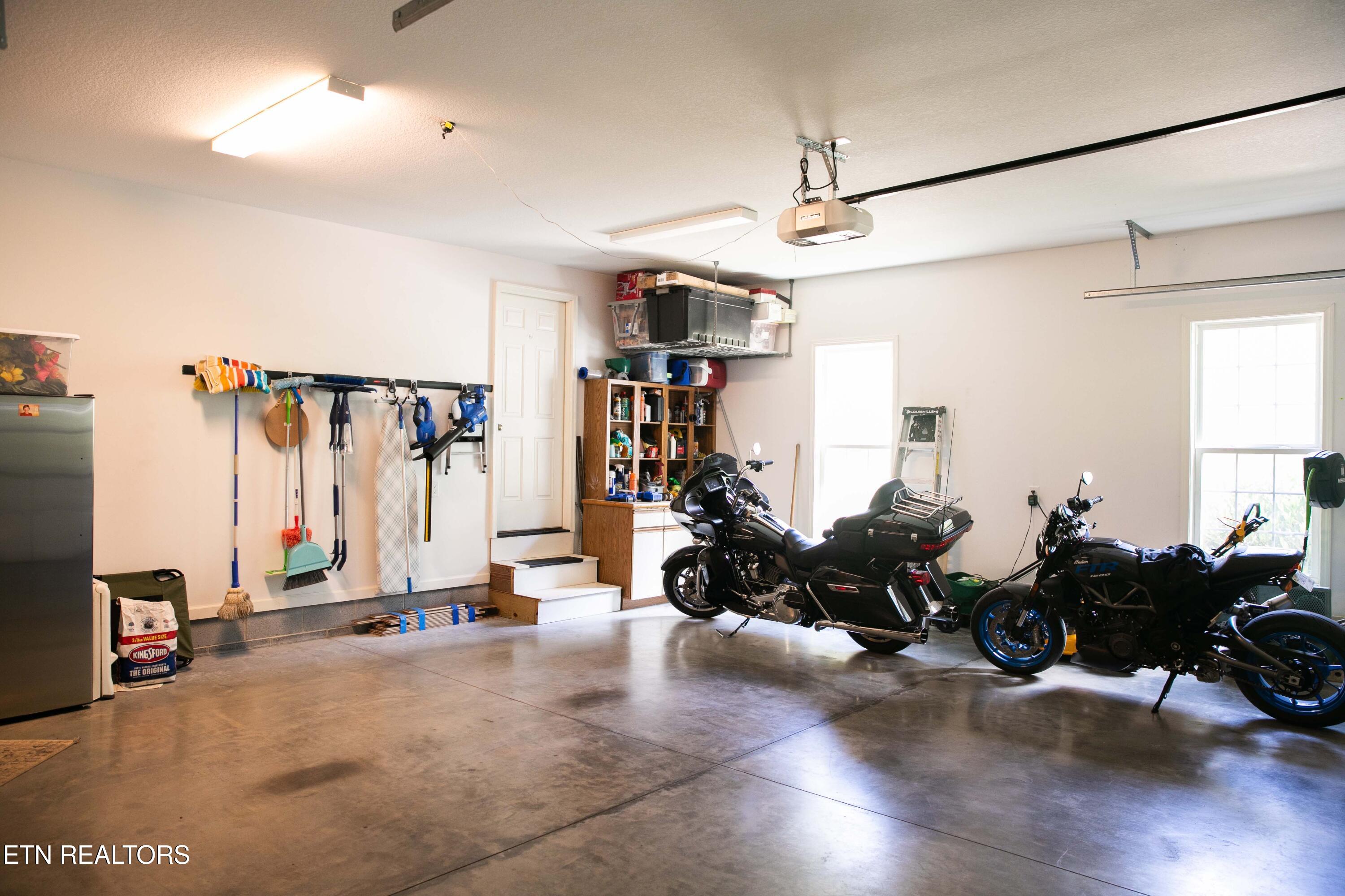 339 Eagles Ridge Tazewell, TN 37879 - Photo 20 of 23 Garage