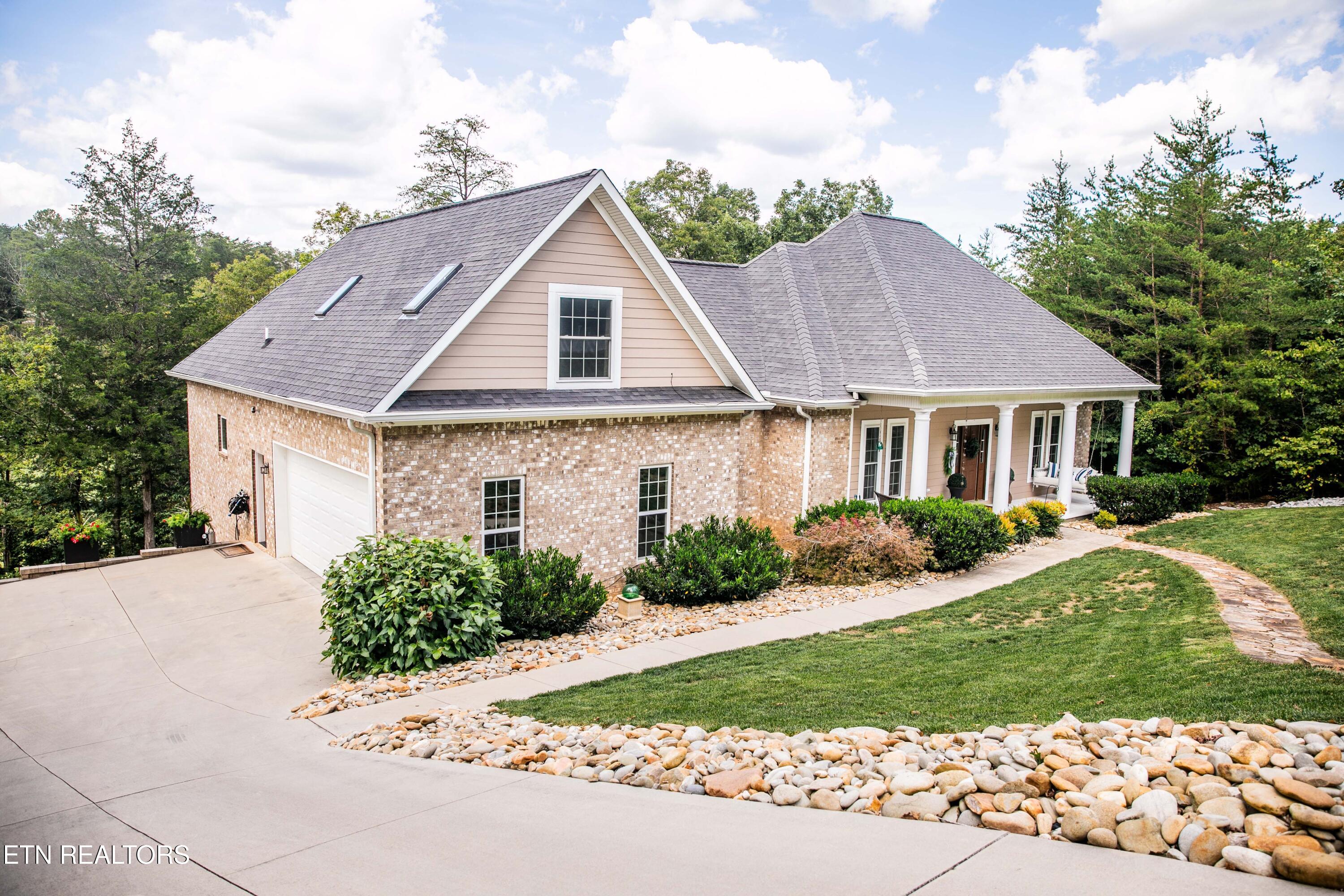 339 Eagles Ridge Tazewell, TN 37879 - Photo 2 of 23 Exterior3