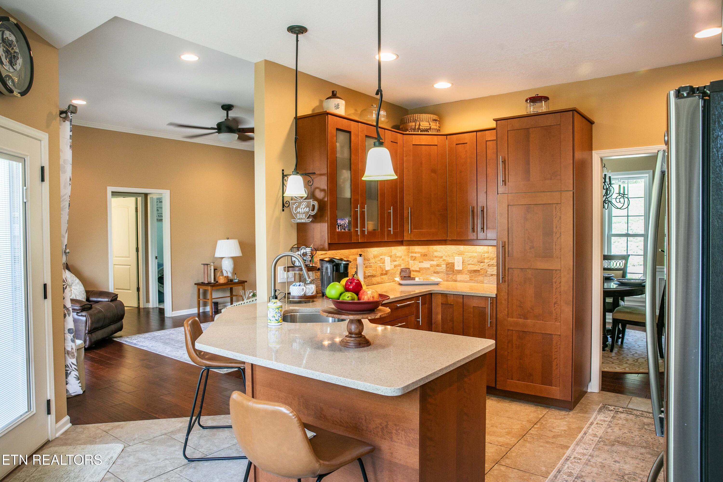 339 Eagles Ridge Tazewell, TN 37879 - Photo 8 of 23 Kitchen1