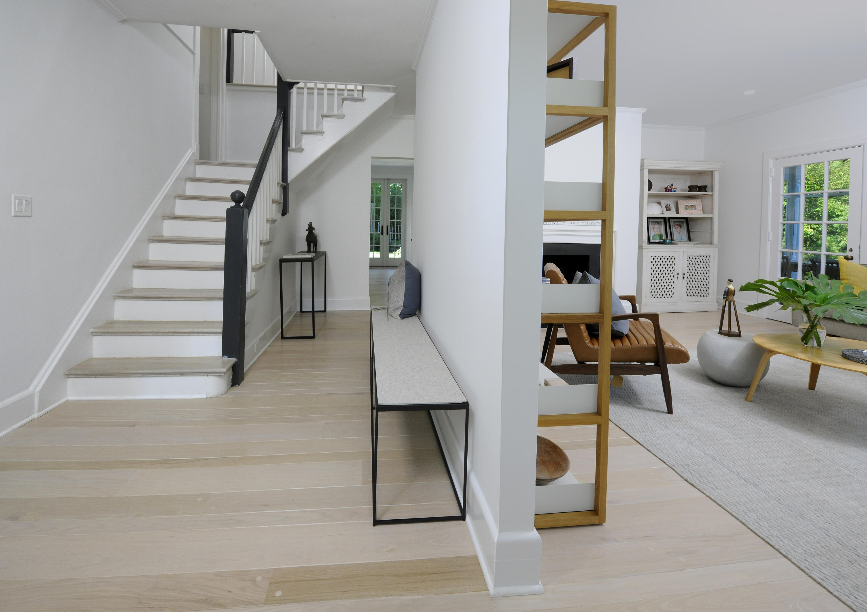 12 Binney Lane Old Greenwich, CT 06870 - Photo 4 of 28 a living room with furniture and a potted plant