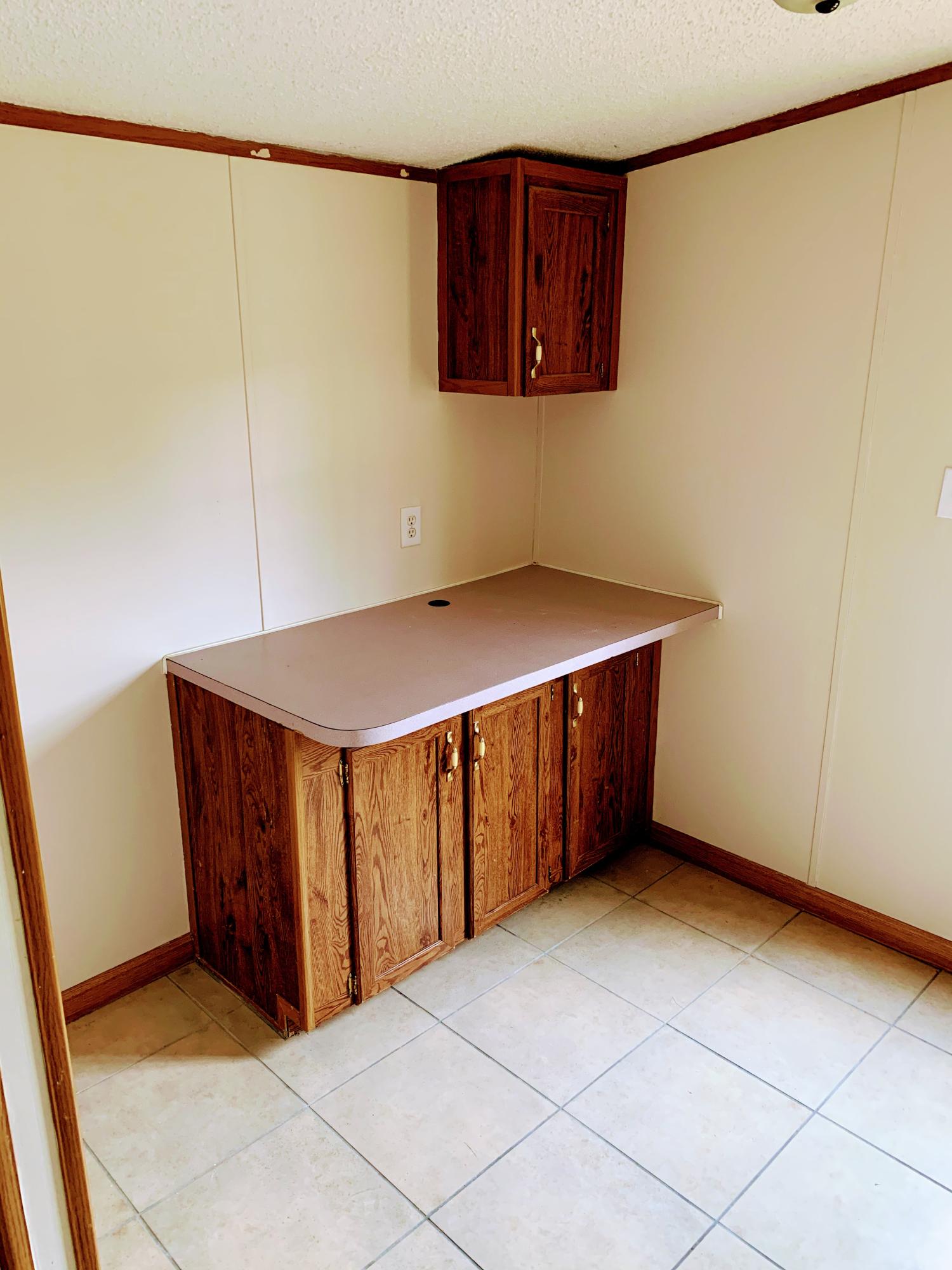 260 Quillen Shell Road Greeneville, TN 37745 - Photo 13 of 32 Laundry area