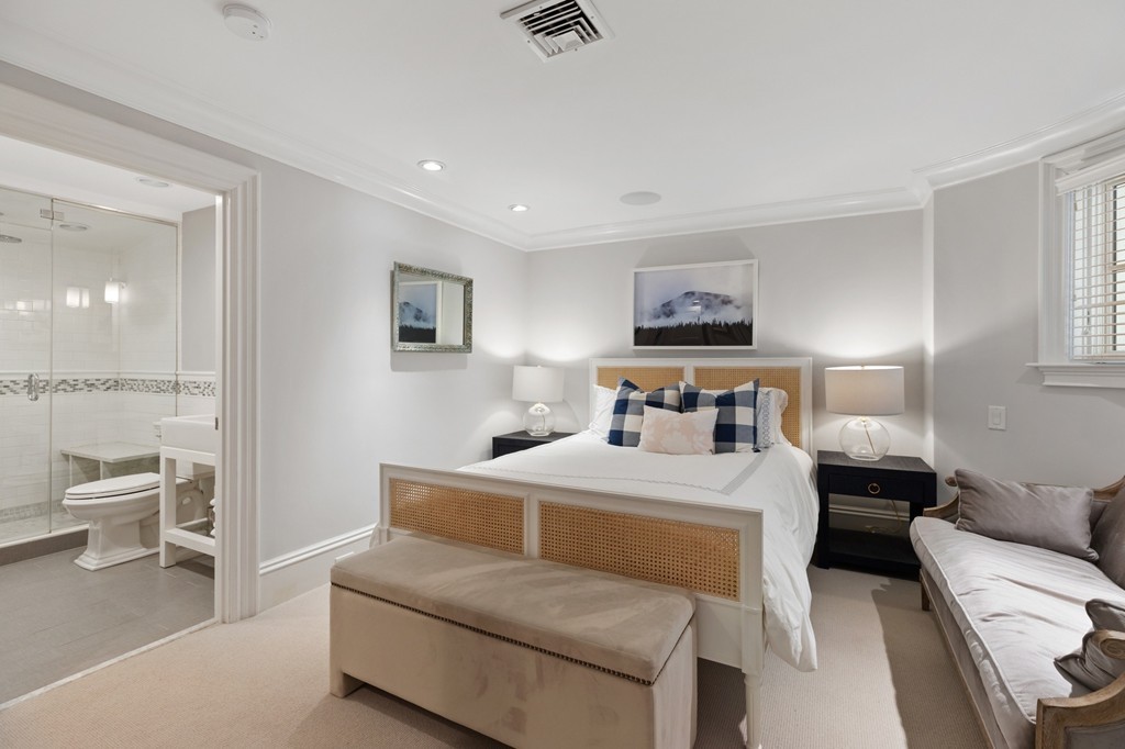 37 Rutland Square, Unit 1 Boston, MA 02118 - Photo 12 of 18 Gallery Image 12