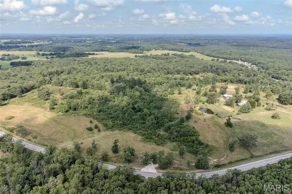 $89,900 | 100 Highway 32, Lebanon, MO 65536