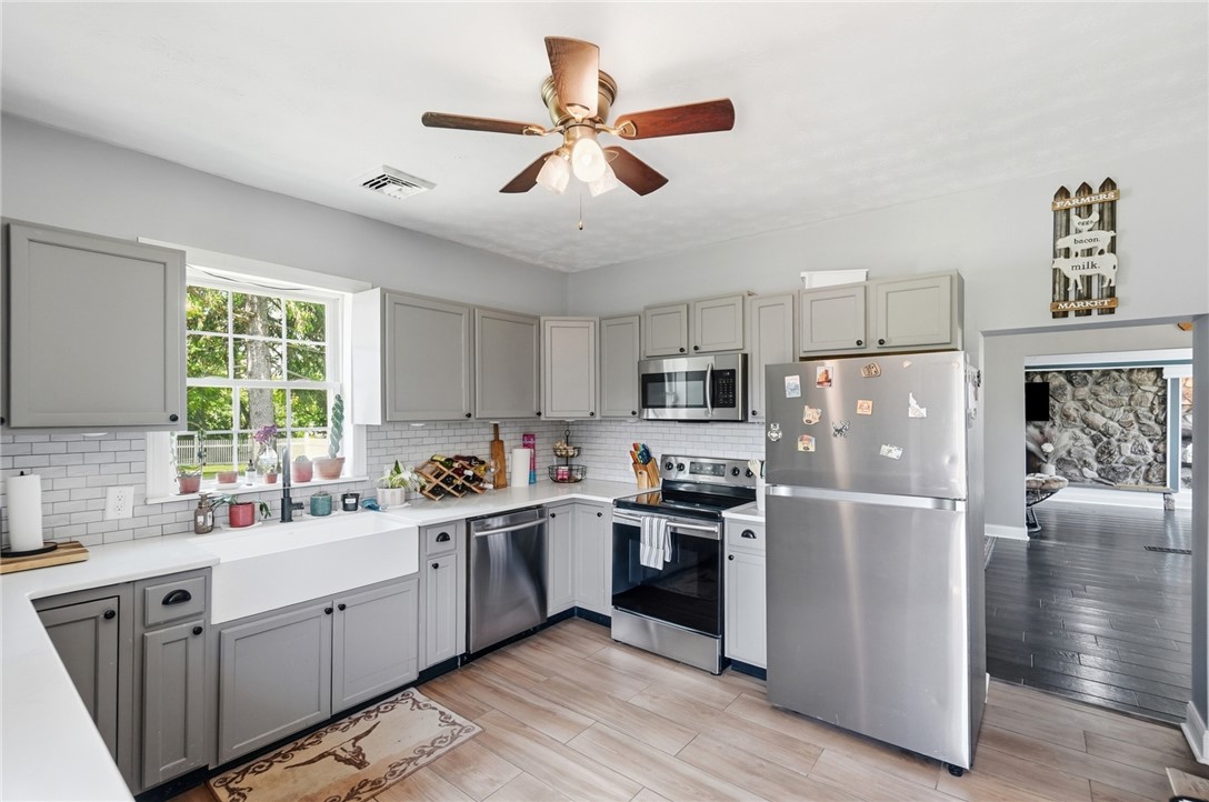 8871 West National Road New Carlisle, OH 45344 - Photo 10 of 37