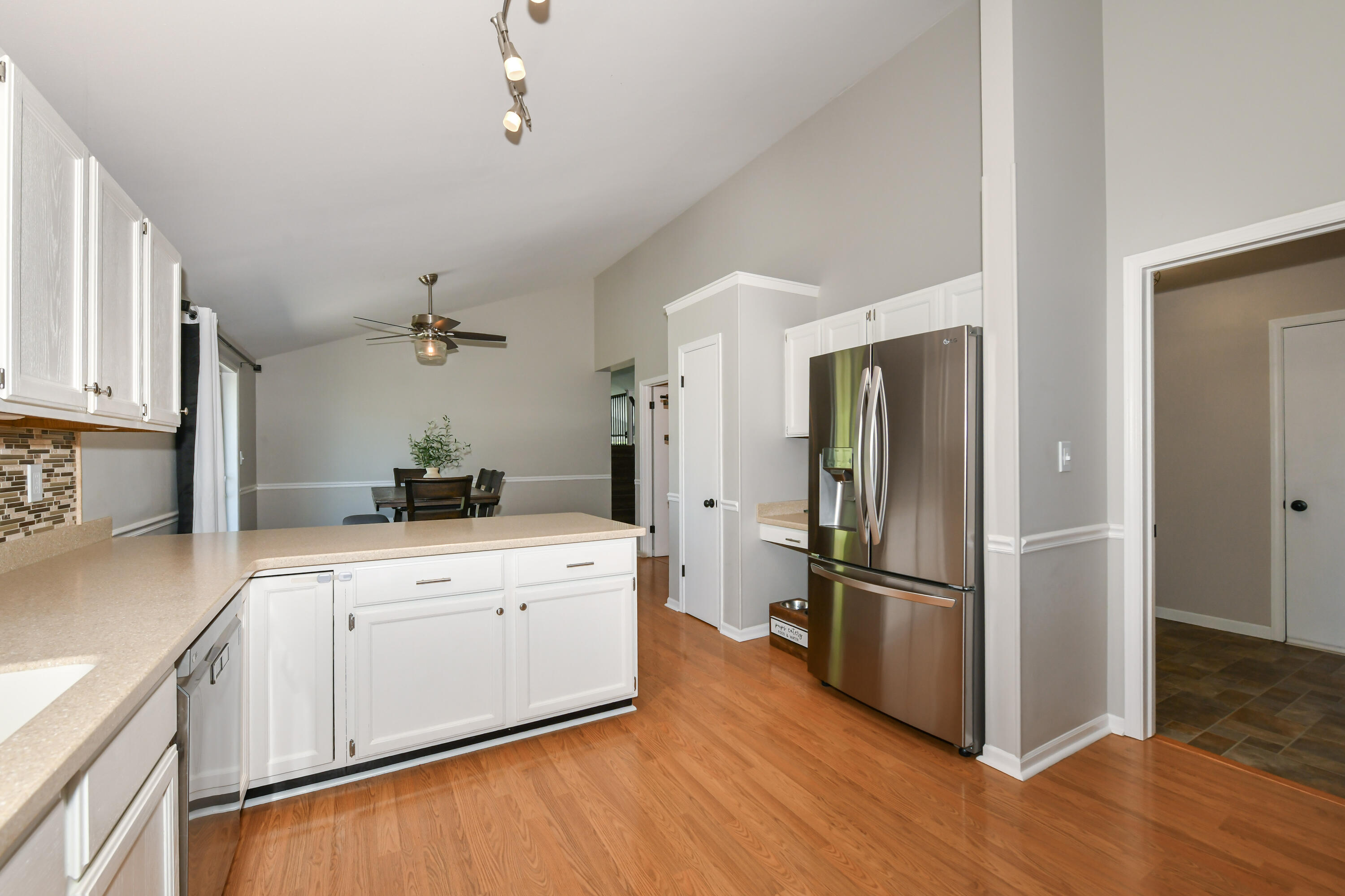 4100 Fieldview Court Franklin, WI 53132 - Photo 23 of 38 HEN_4053