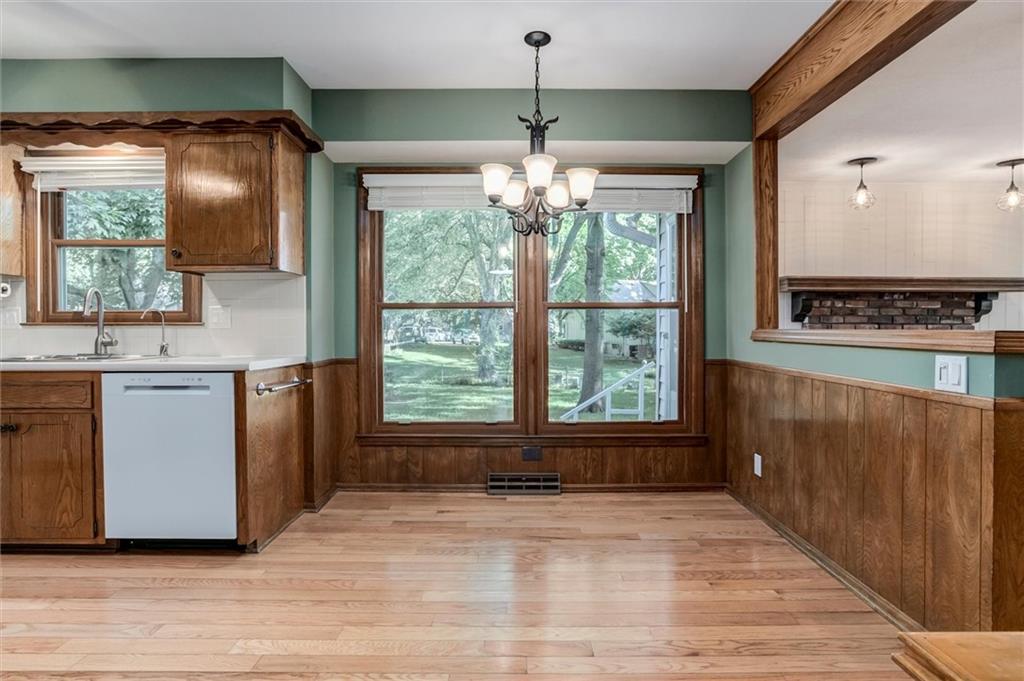 1016 South Stratford Road Olathe, KS 66062 - Photo 10 of 30