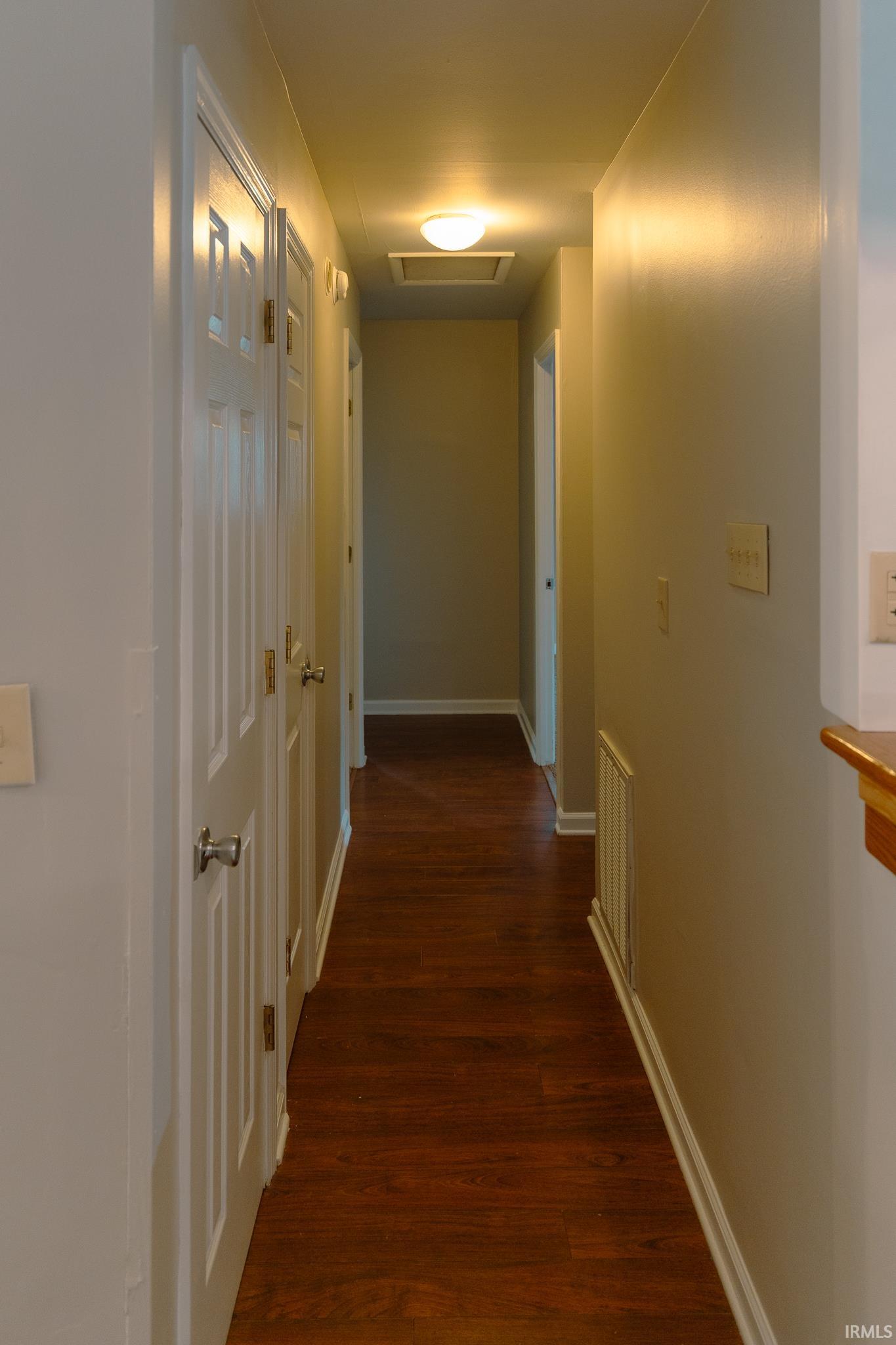 911 West Winding Way Bloomington, IN 47404 - Photo 13 of 29