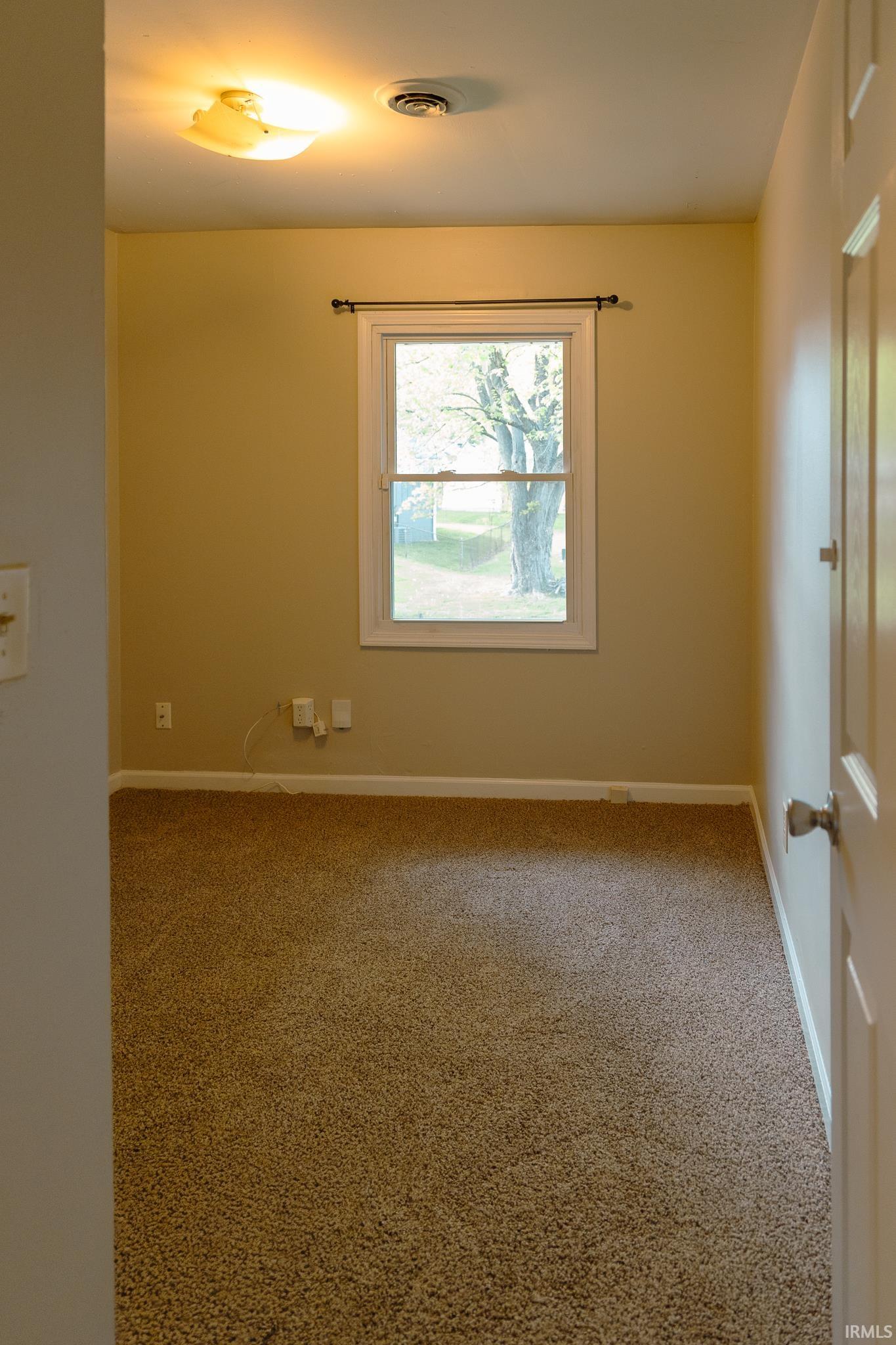 911 West Winding Way Bloomington, IN 47404 - Photo 18 of 29