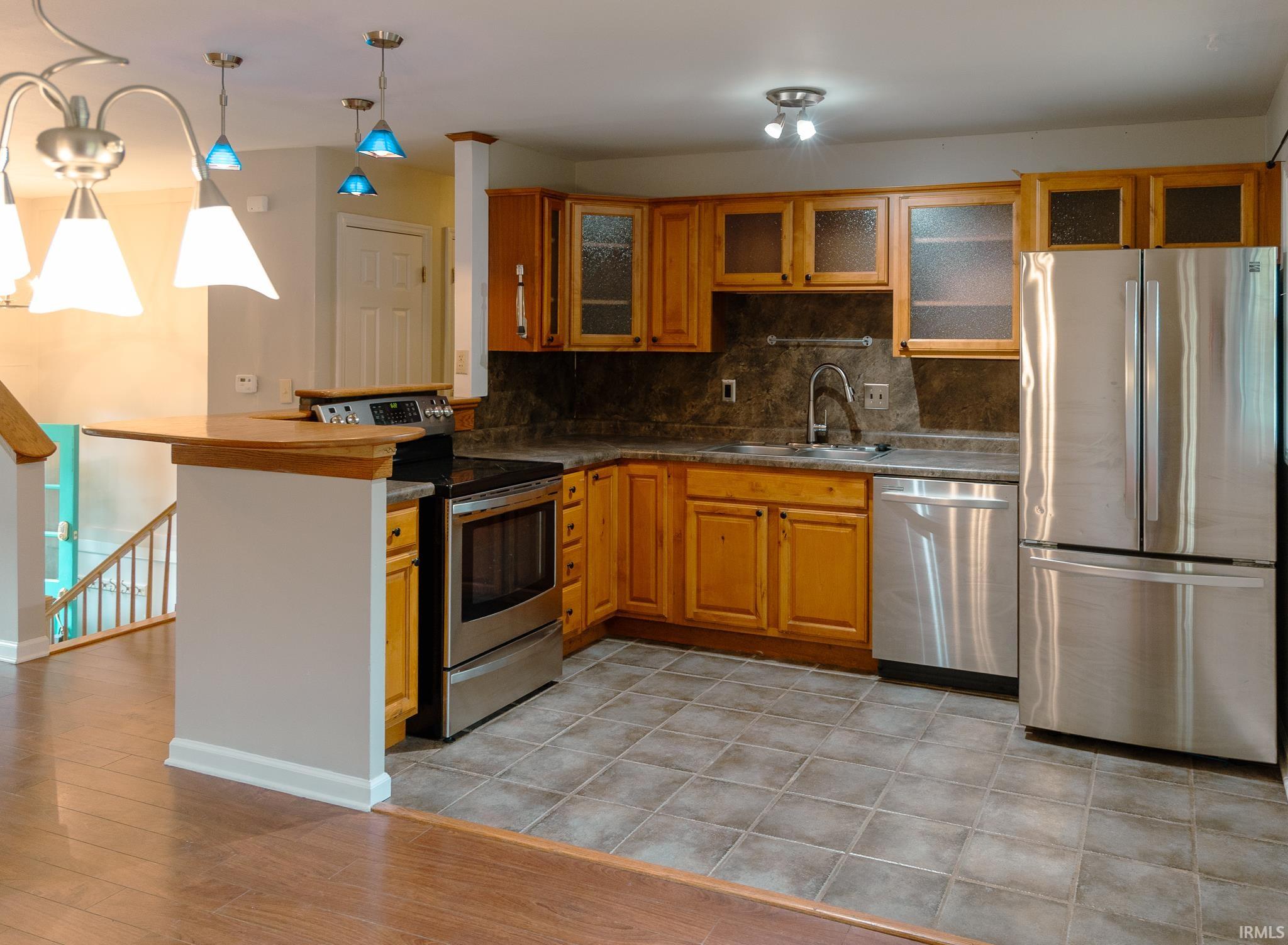 911 West Winding Way Bloomington, IN 47404 - Photo 5 of 29