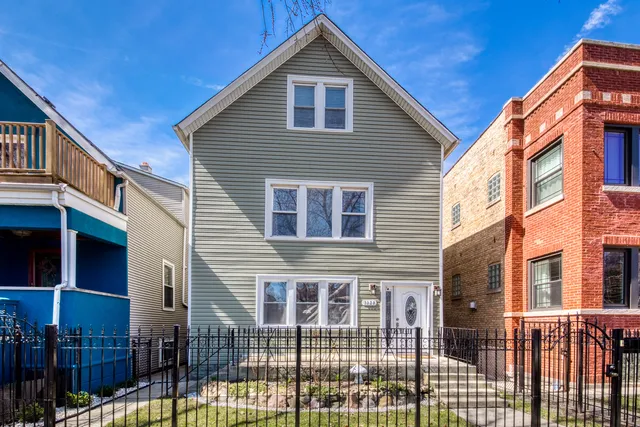 $750,000 | 3120 North Christiana Avenue, Chicago, IL 60618
