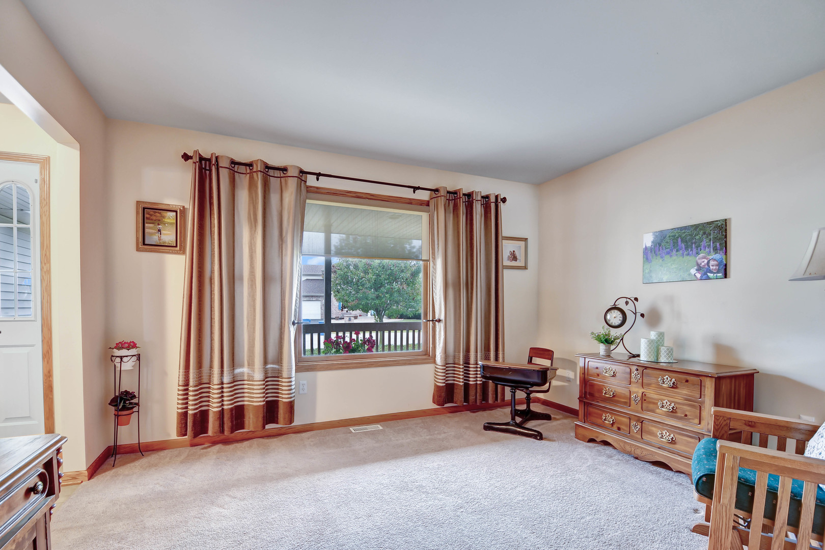 2012 Willow Brook Drive Bourbonnais, IL 60914 - Photo 5 of 33 a living room with furniture and a window