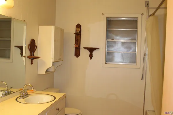 $185,000 | 248 Ledet Lane, Larose, LA 70373