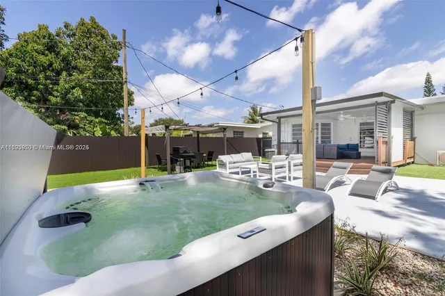 $590,000 | 2718 Adams Street, Hollywood, FL 33020