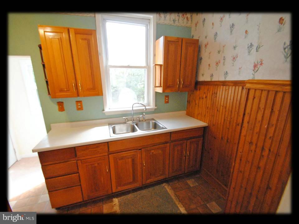703 Mace Avenue Baltimore, MD 21221 - Photo 13 of 15 KITCHEN